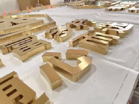 蒲城拉丝不锈钢字的特点。